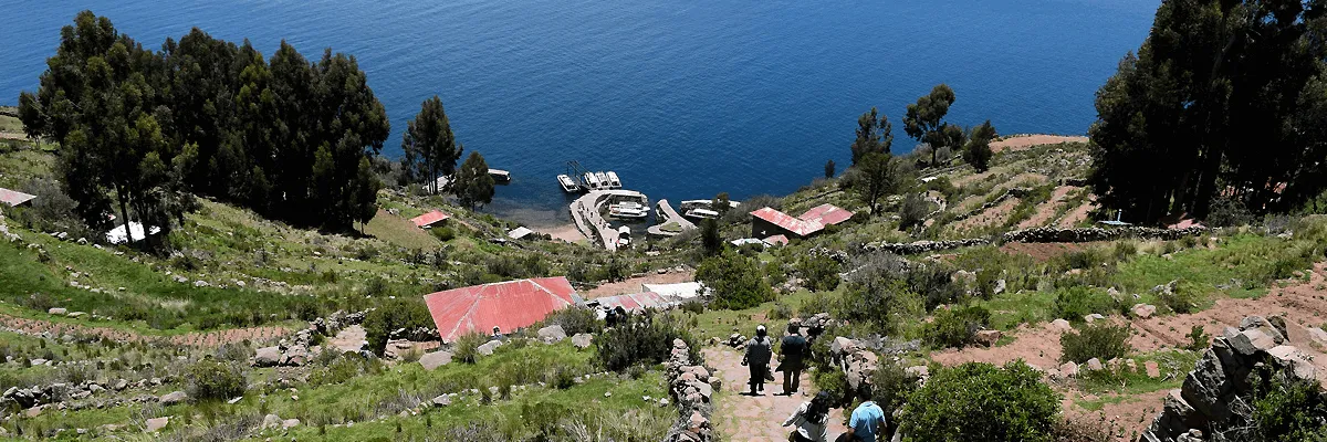 VISITE À L'ÎLE DES UROS ET TAQUILE RAPID BATEAU