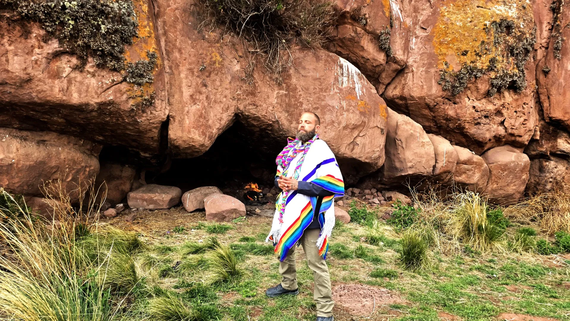 Tour a Aramu Muru con guía místico y ofrenda a la Pachamama - Tour al portal de Aramu Muru