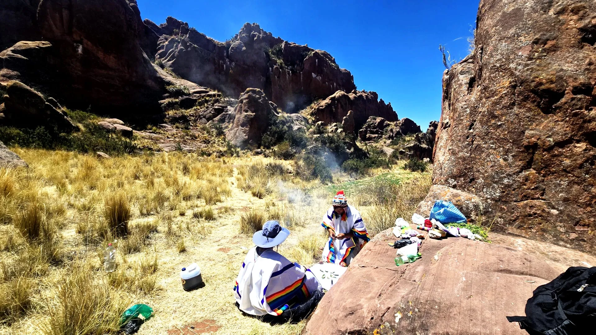 Tour a Aramu Muru con guía místico y ofrenda a la Pachamama - Tour al portal de Aramu Muru