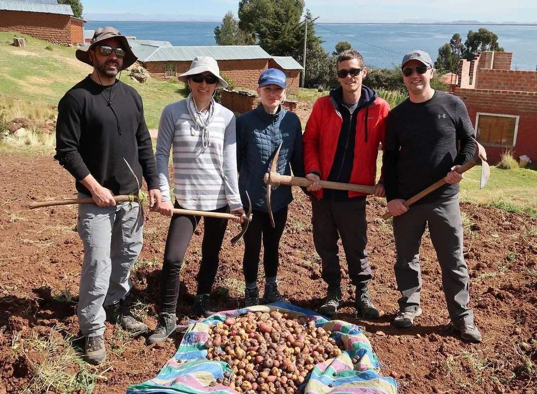 Tour Taquile, Uros and Luquina peninsula in 1 day - Tour to Luquina Chico, Taquile and Uros