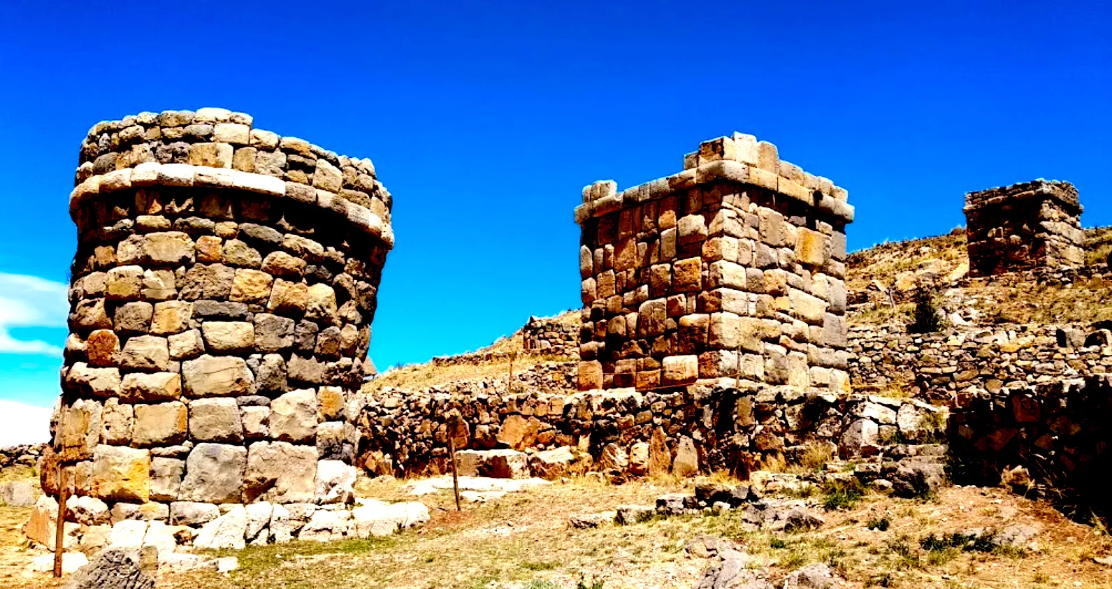 Tour al portal de Aramu Muru - Tour al portal de Aramu Muru