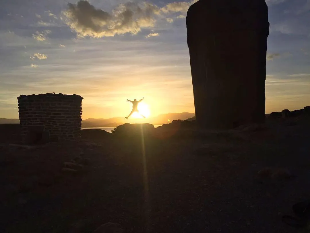 Tour Grupal a las Chullpas de Sillustani (Horario tarde) - TOUR A LAS CHULLPAS DE SILLUSTANI - MEDIO DÍA