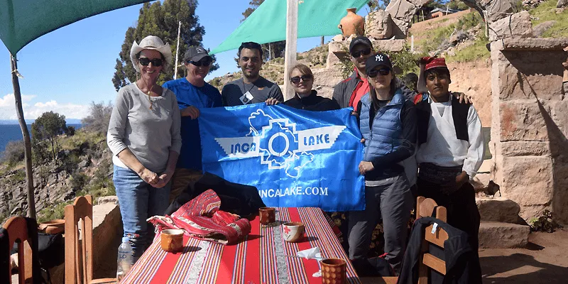 Tour Uros Et Taquile Normal Boat + Guide Privé (Transport Partagé Avec Guide Privé) - TOUR PARTAGÉ À UROS ET TAQUILE