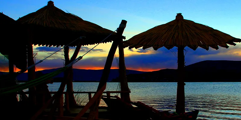 Private tour to the Floating Islands of Uros - Uros Floating Islands Tour | Tours to Uros in half Day.