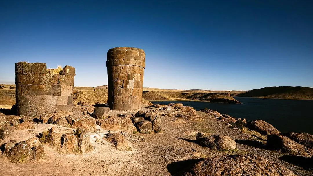 Tour to Uros, Taquile and Sillustani in 1 day - full day tour to Uros, Taquile islands of Lake Titicaca and Sillustani