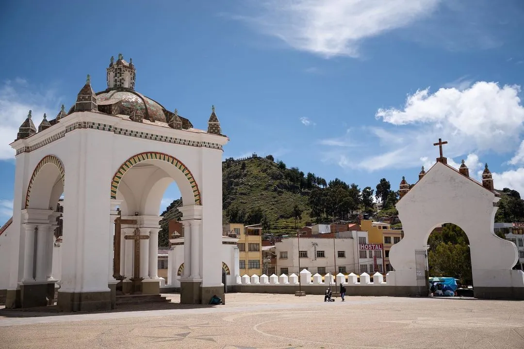 Sun island guided visit from Puno, ending in La Paz in 1 day - Full day tour to Sun Island from Puno