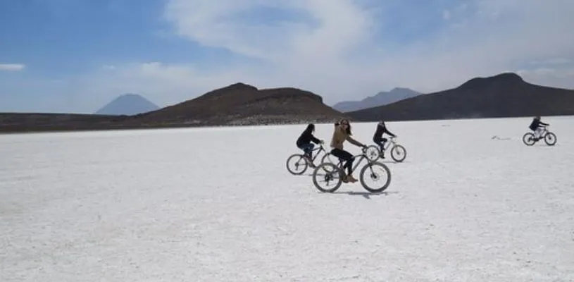 Tour desde Arequipa con visita al Colca, finalizando en Puno en 1 día - Full day Tour al cañon del Colca desde Arequipa (1d)